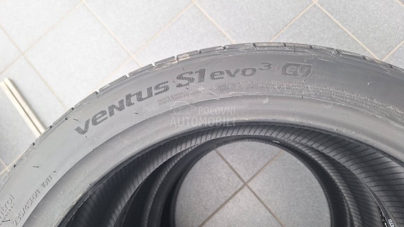 Hankook 235/45 R21 Letnja