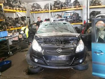 Opel Corsa D 2010 -  kompletan auto u delovima