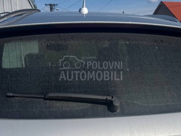 STAKLO za Audi Q5 od 2008. do 2016. god.