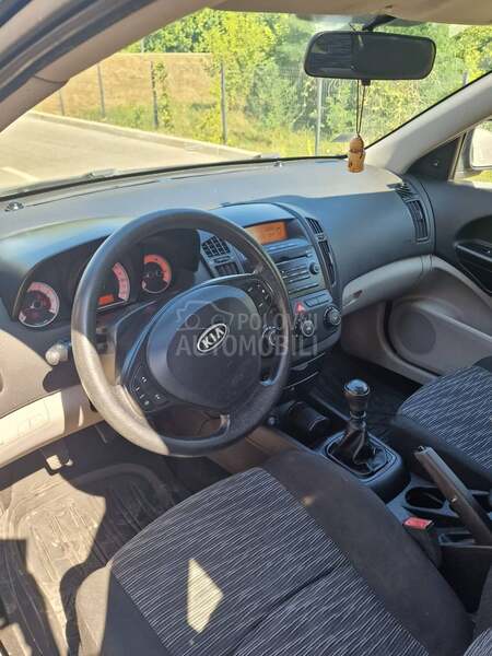 Kia cee`d 1.6 CVVT