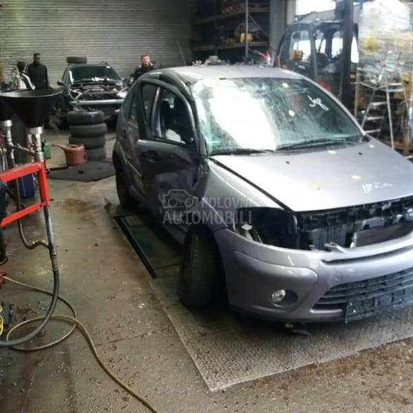 Citroen C3 2005 -  kompletan auto u delovima