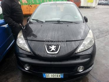 Peugeot 207 2006 -  kompletan auto u delovima