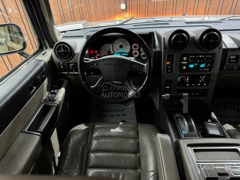 Hummer H2 
