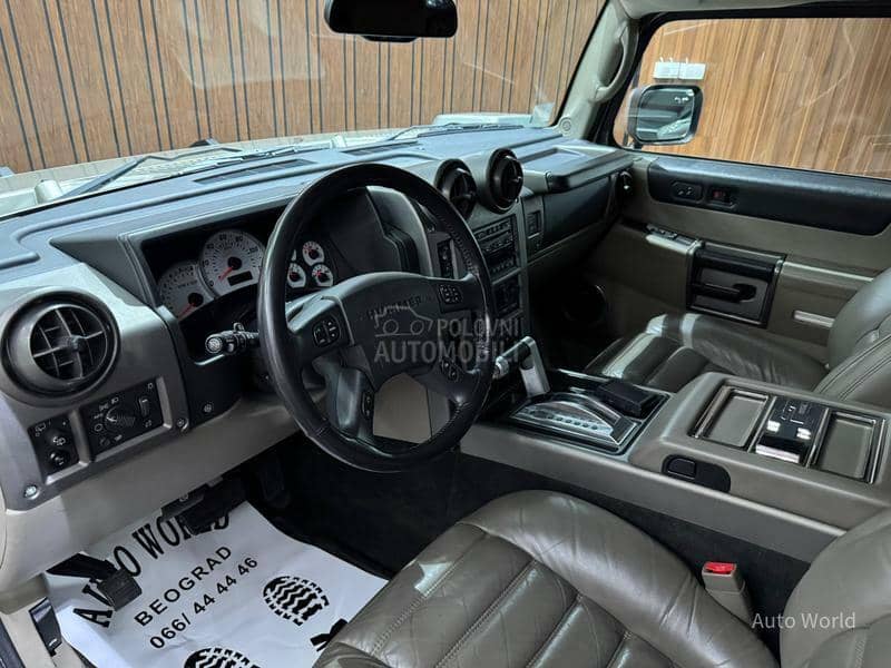 Hummer H2 