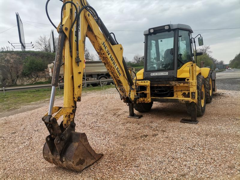 New Holland LB115