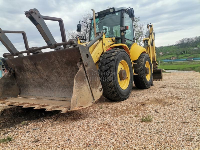 New Holland LB115