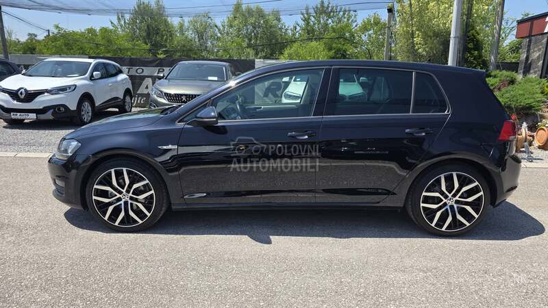 Volkswagen Golf 7 1.6 TDI   N A V I