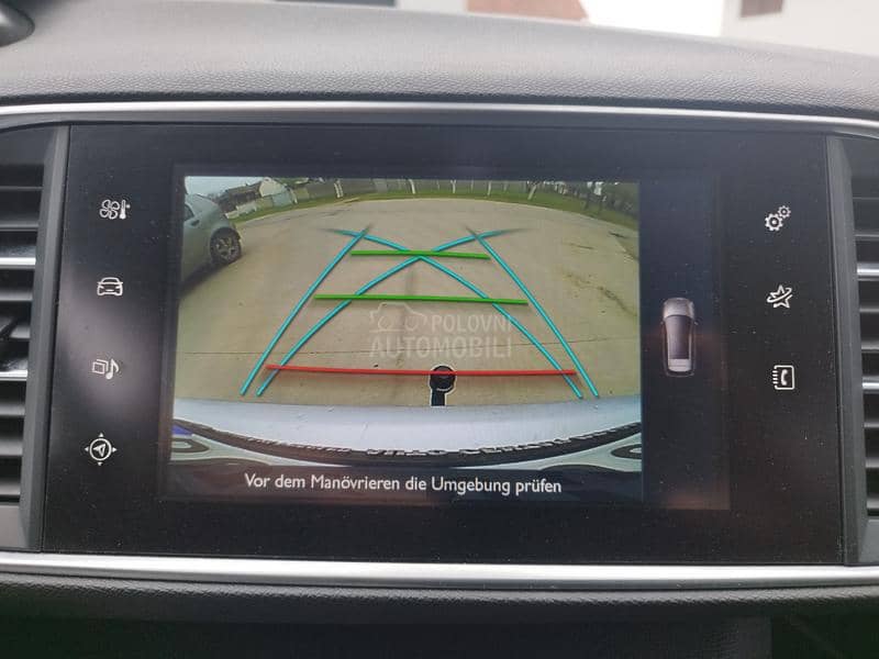 Peugeot 308 1.2i ALLURE/LED