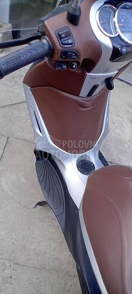 Piaggio Beverly 300 Švajcarac