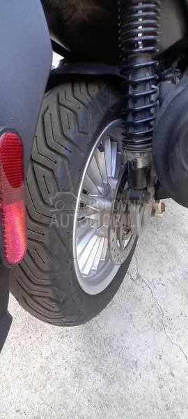 Piaggio Beverly 300 Švajcarac