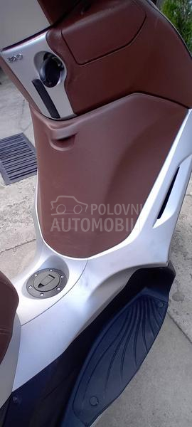 Piaggio Beverly 300 Švajcarac
