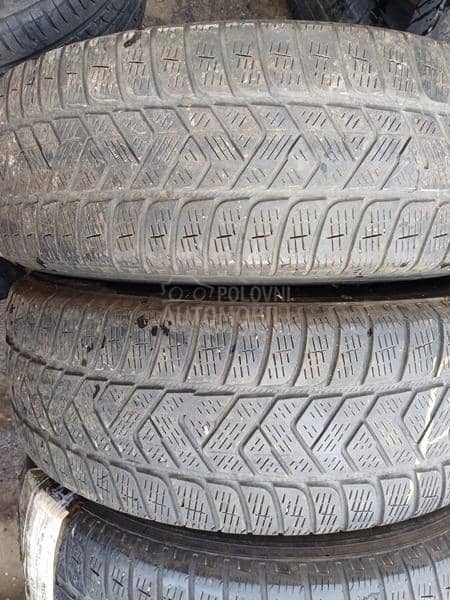 Pirelli 215/65 R16 Zimska