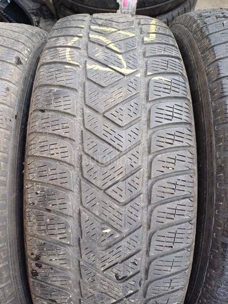 Pirelli 215/65 R16 Zimska