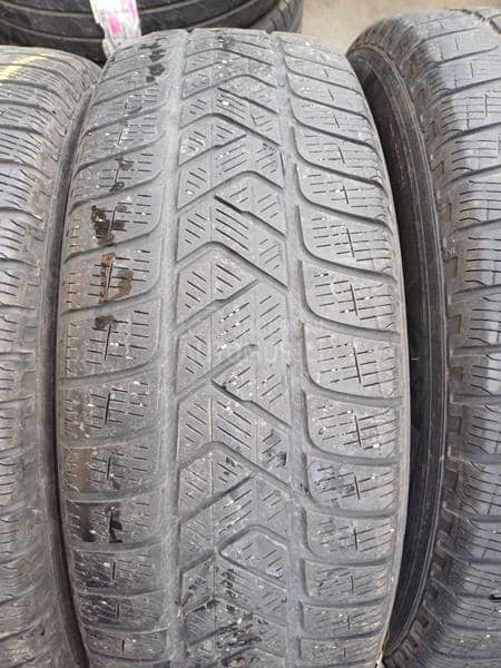 Pirelli 215/65 R16 Zimska