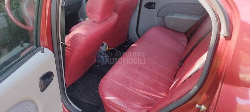 Dacia Logan 