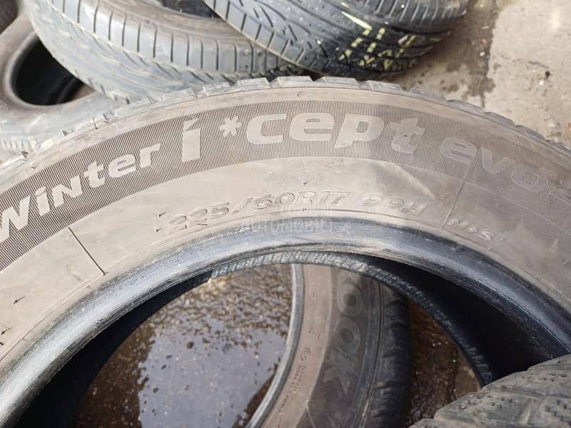 Hankook 225/60 R17 Zimska