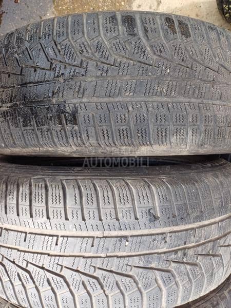 Hankook 225/60 R17 Zimska