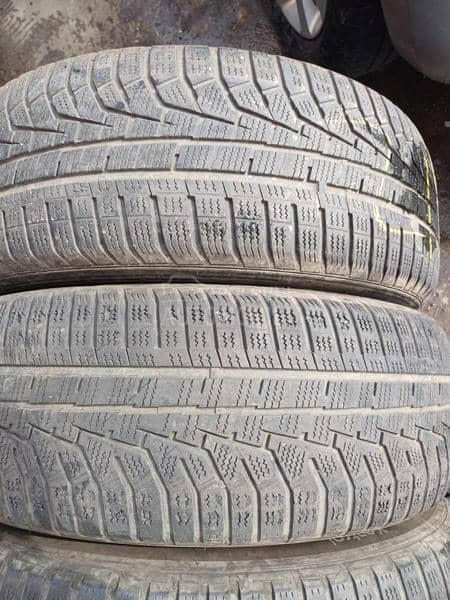 Hankook 225/60 R17 Zimska