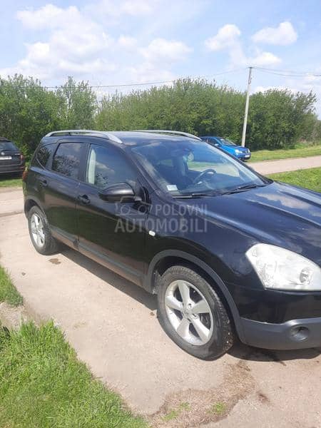 Nissan Qashqai + 2 