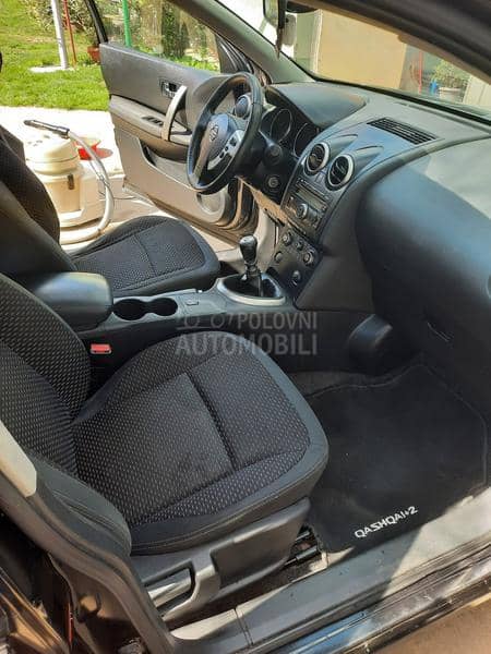 Nissan Qashqai + 2 