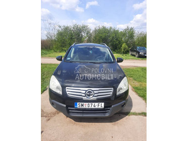 Nissan Qashqai + 2 