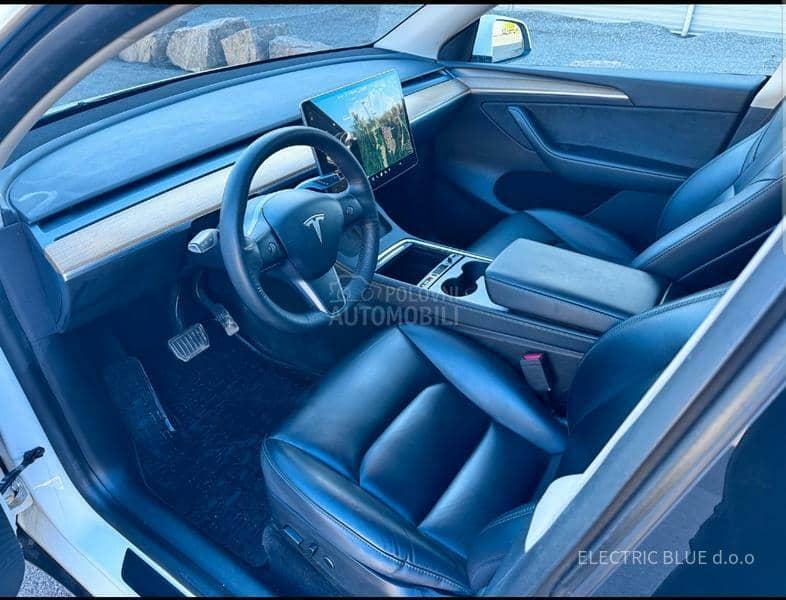 Tesla Model Y Long Range