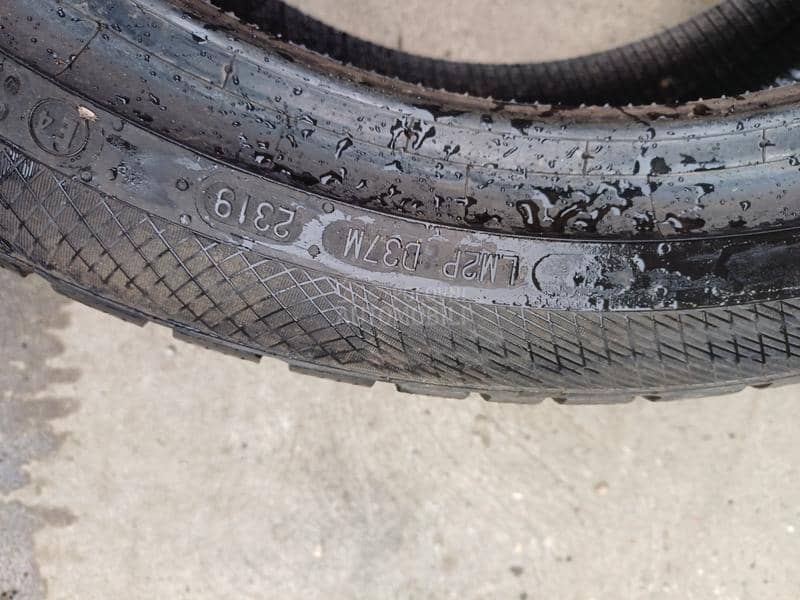 Continental 245/40 R18 Zimska