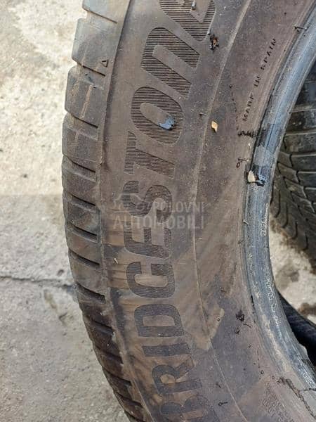 Bridgestone 255/60 R18 Zimska