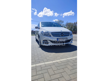Mercedes Benz B 200 
