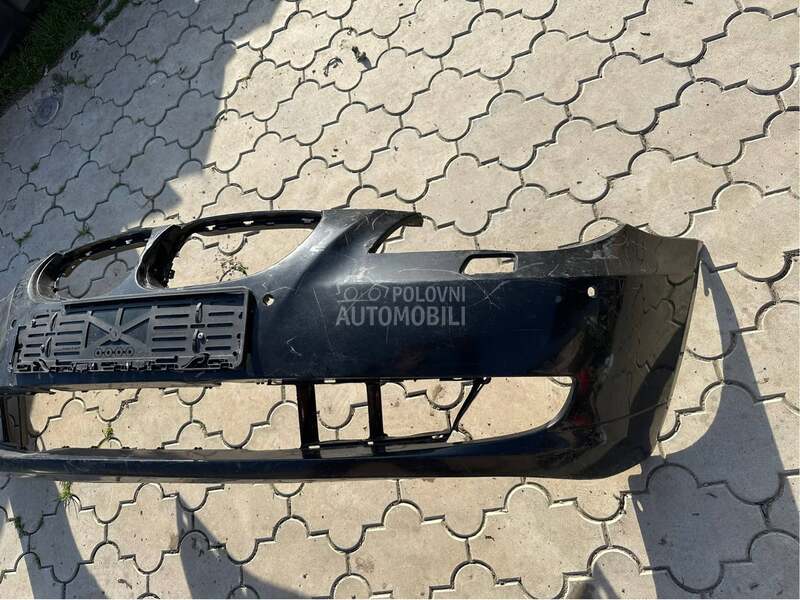 Prednji branik E60 E61