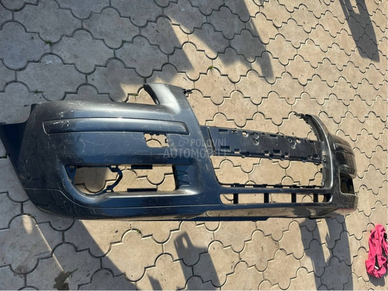 Prednji branik A3 8P