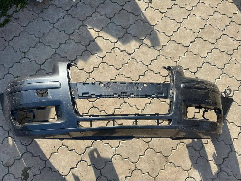 Prednji branik A3 8P