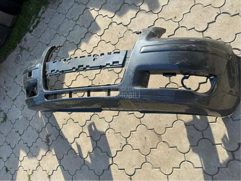 Prednji branik A3 8P