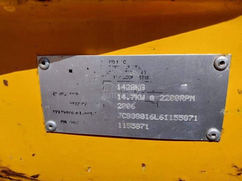 JCB 8016
