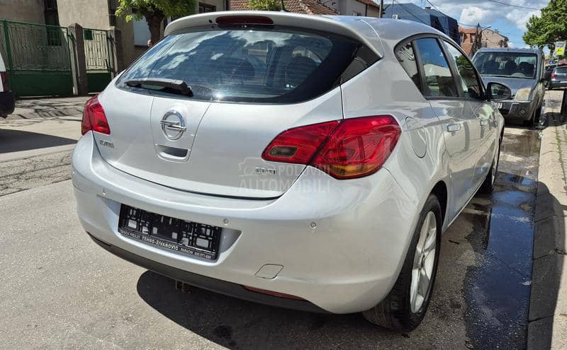 Opel Astra J 1.7cdti