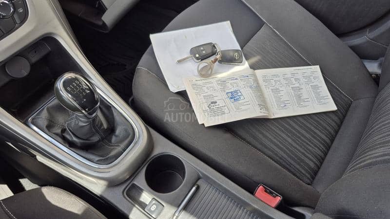 Opel Astra J 1.7cdti