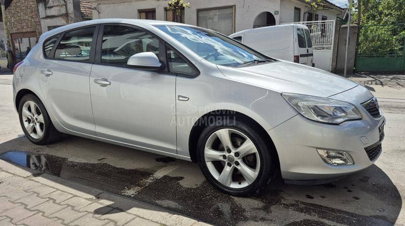 Opel Astra J 1.7cdti