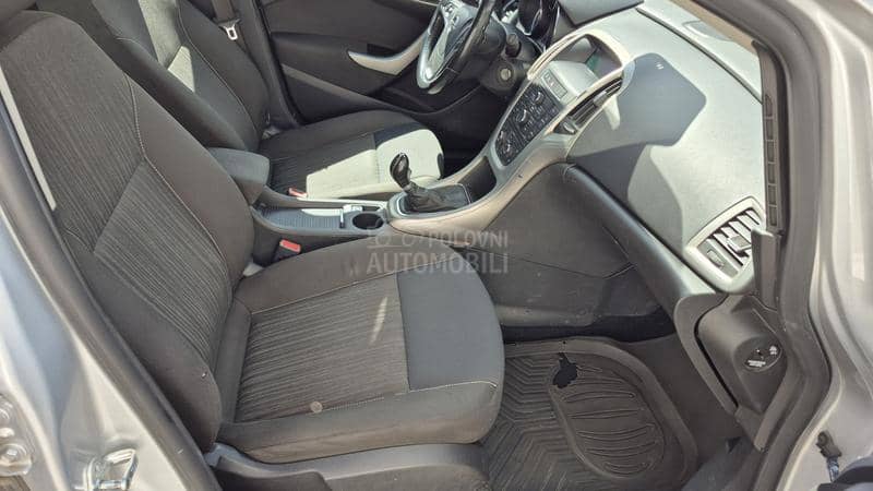 Opel Astra J 1.7cdti