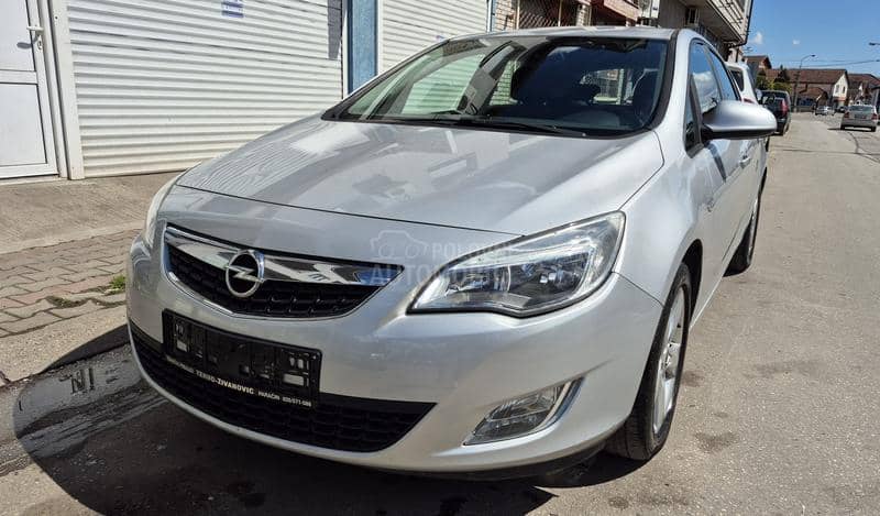 Opel Astra J 1.7cdti