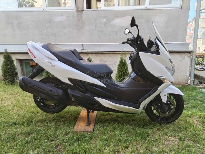 Suzuki Burgman 400 cc