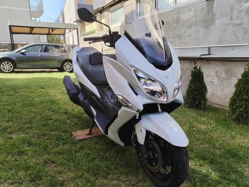 Suzuki Burgman 400 cc