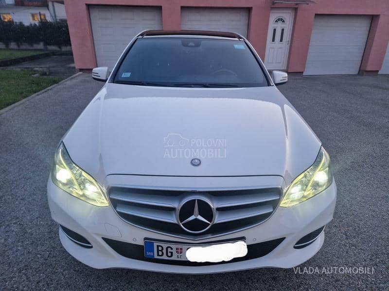 Mercedes Benz E 220 BAS DOBAR