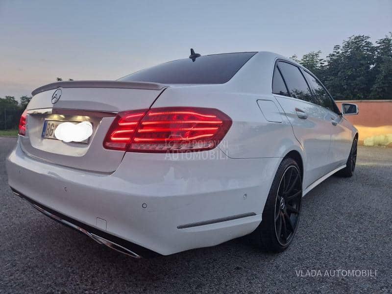 Mercedes Benz E 220 BAS DOBAR