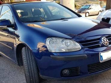 Volkswagen Golf 5 -  kompletan auto u delovima