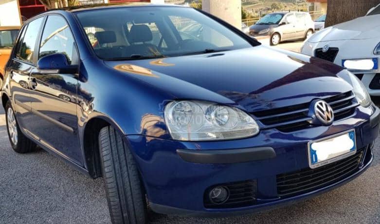 Volkswagen Golf 5 -  kompletan auto u delovima