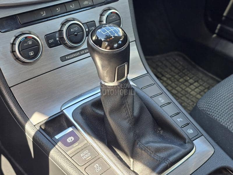 Volkswagen Passat B7 