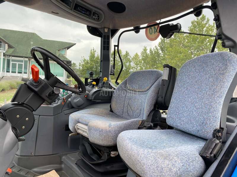 New Holland TS135A Svajcara