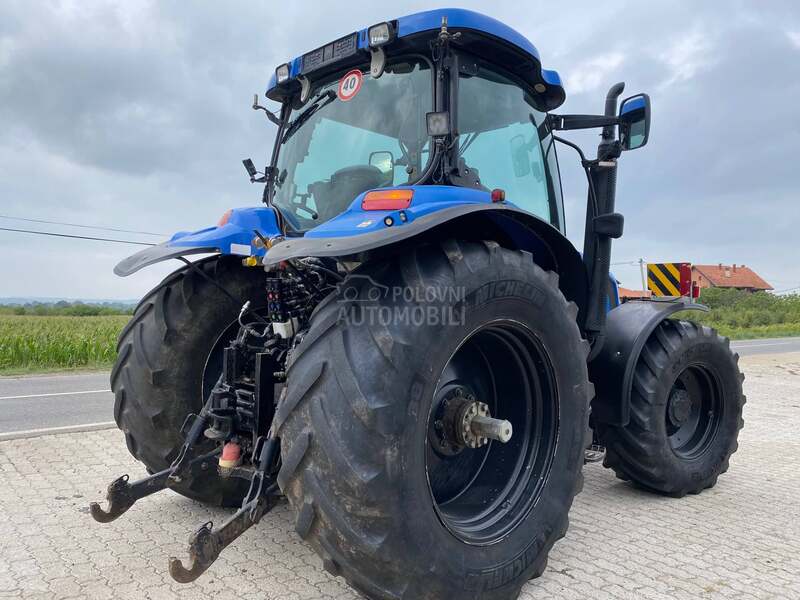 New Holland TS135A Svajcara