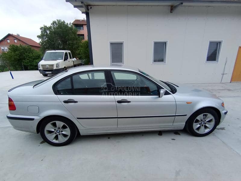 BMW 318 