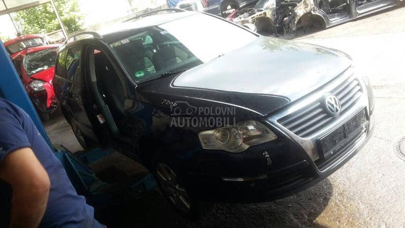 Volkswagen Passat B6 2004 -  kompletan auto u delovima